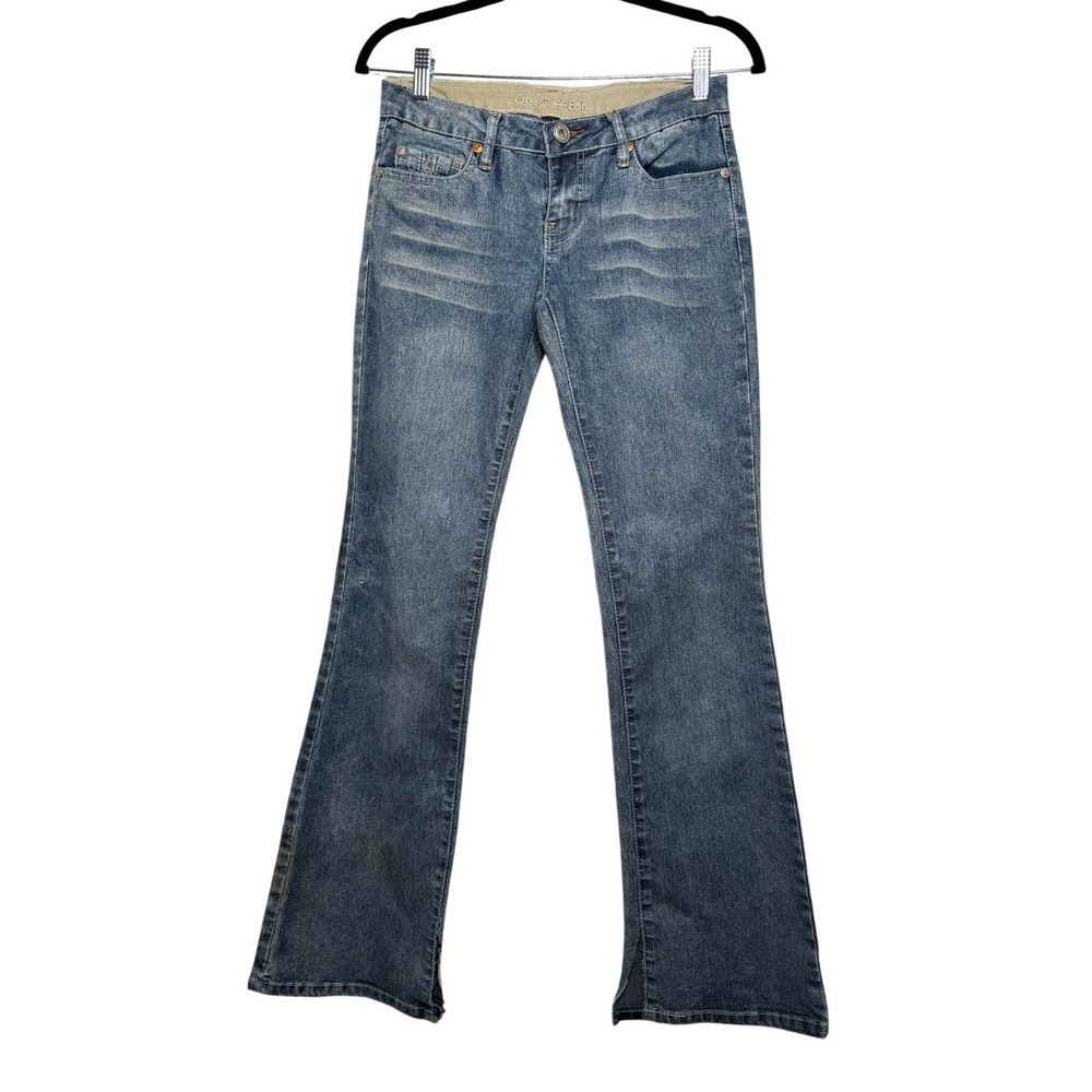 One Tuff Babe Women's Blue Wash Bootcut Jeans‎
